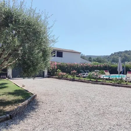 Charmant Studio Climatise Avec Parking, Terrasse Et Piscine Villeneuve-Loubet Exterior photo