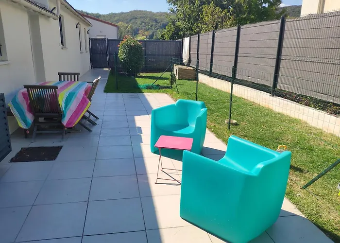 Charmant Studio Climatise Avec Parking, Terrasse Et Piscine