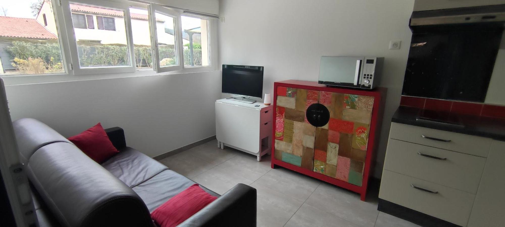 Climatise Avec Parking, Terrasse Et Piscine *